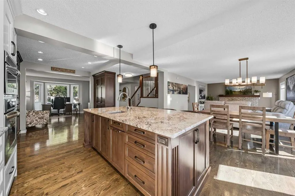 1375 Sunvista Way SE