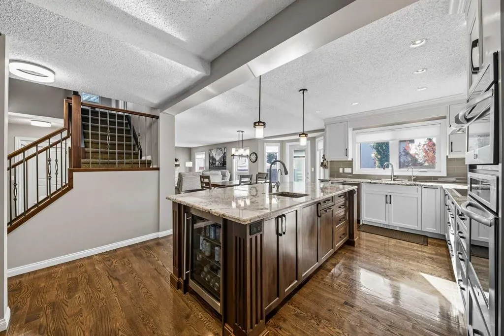 1375 Sunvista Way SE