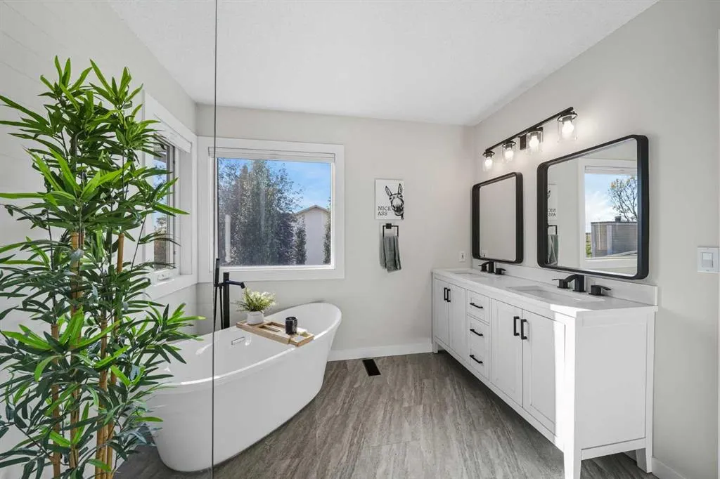 1375 Sunvista Way SE