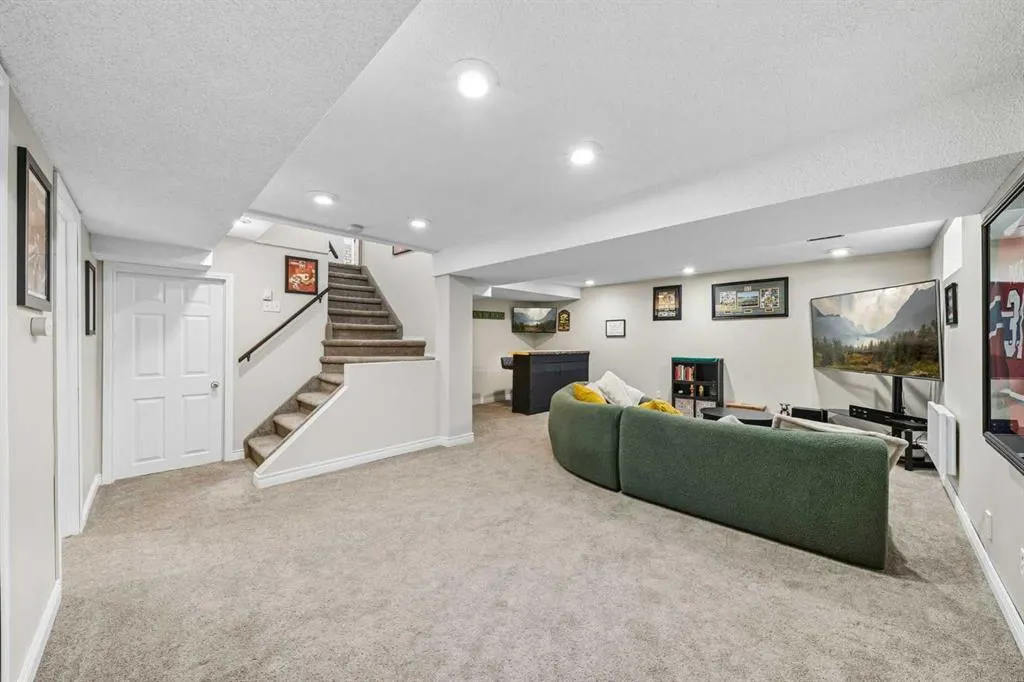 1375 Sunvista Way SE