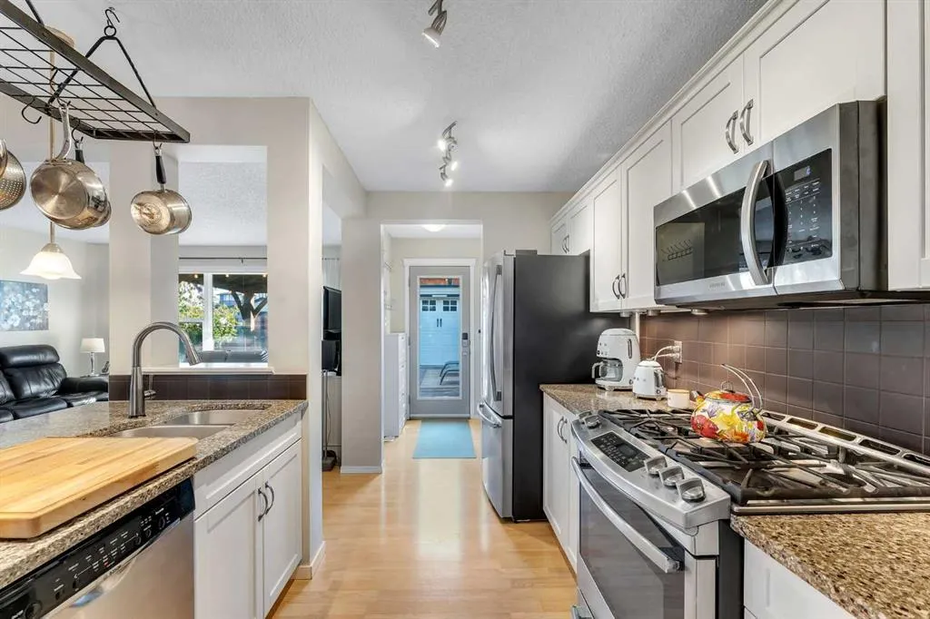 389 Sagewood Drive SW