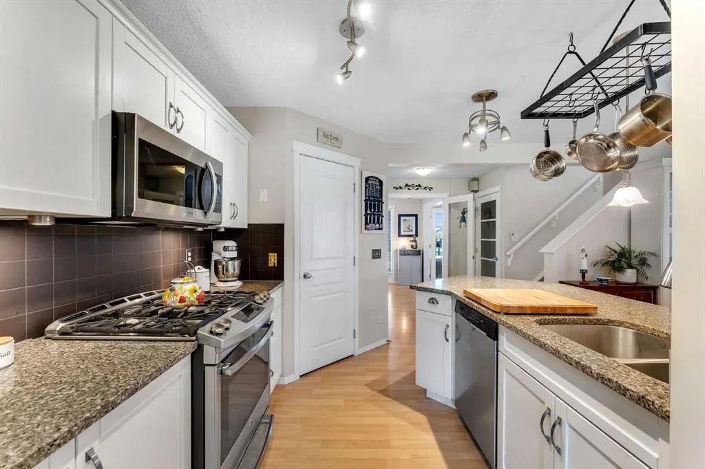 389 Sagewood Drive SW