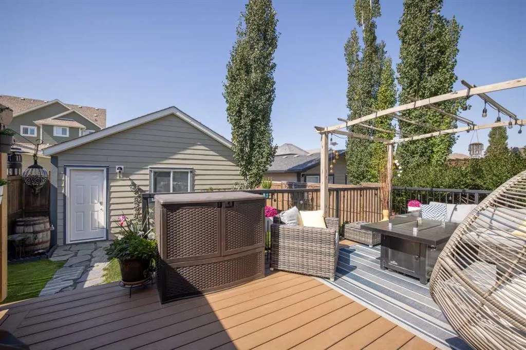 283 Mahogany Heights SE