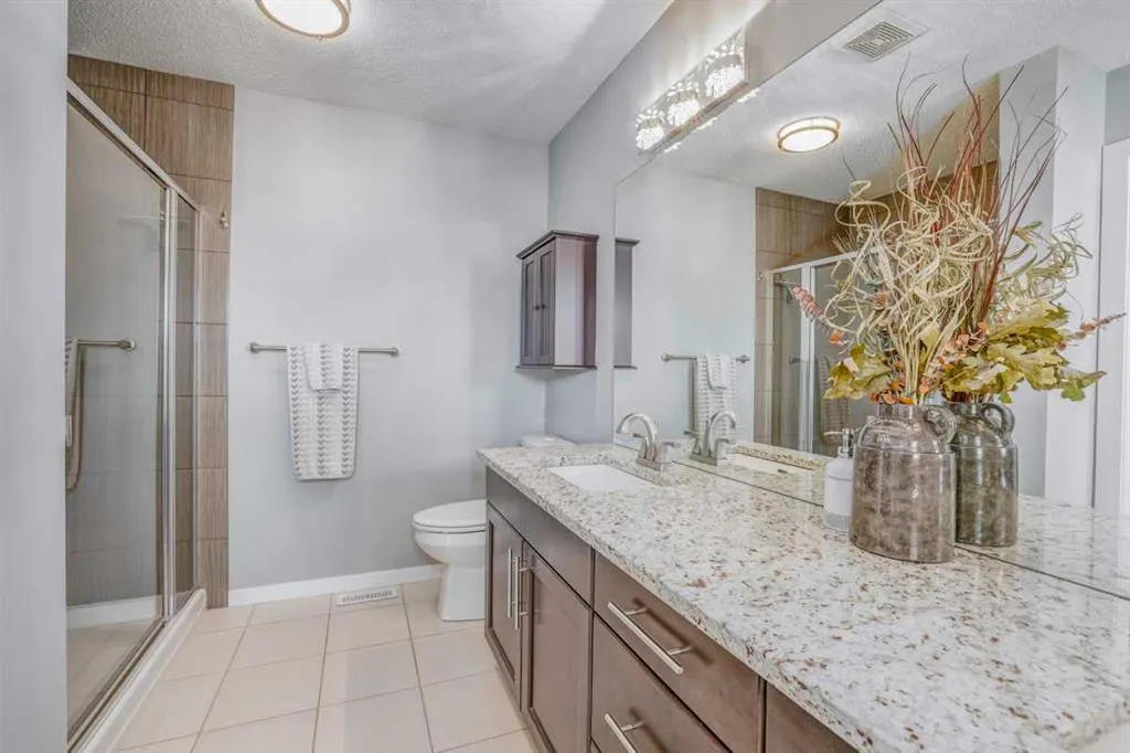 283 Mahogany Heights SE