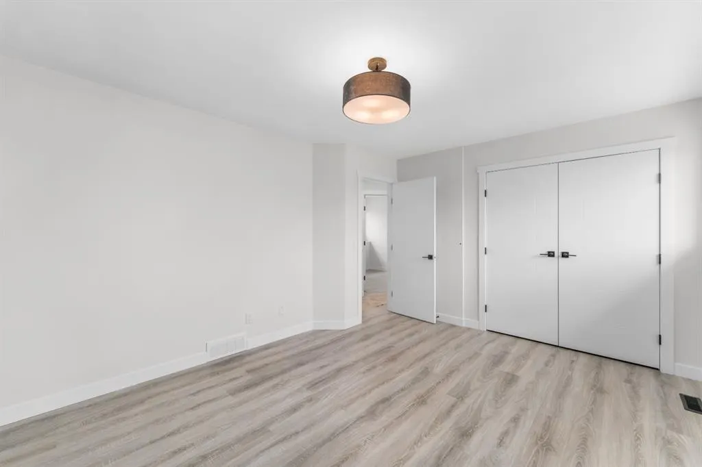 395 Millrise Drive SW