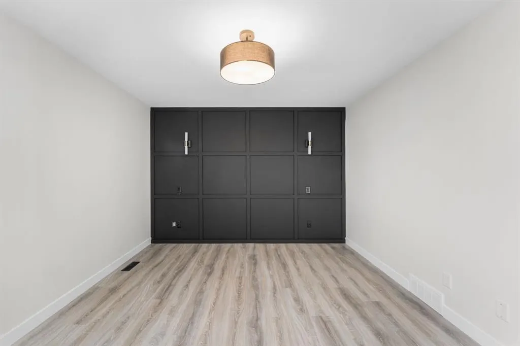 395 Millrise Drive SW