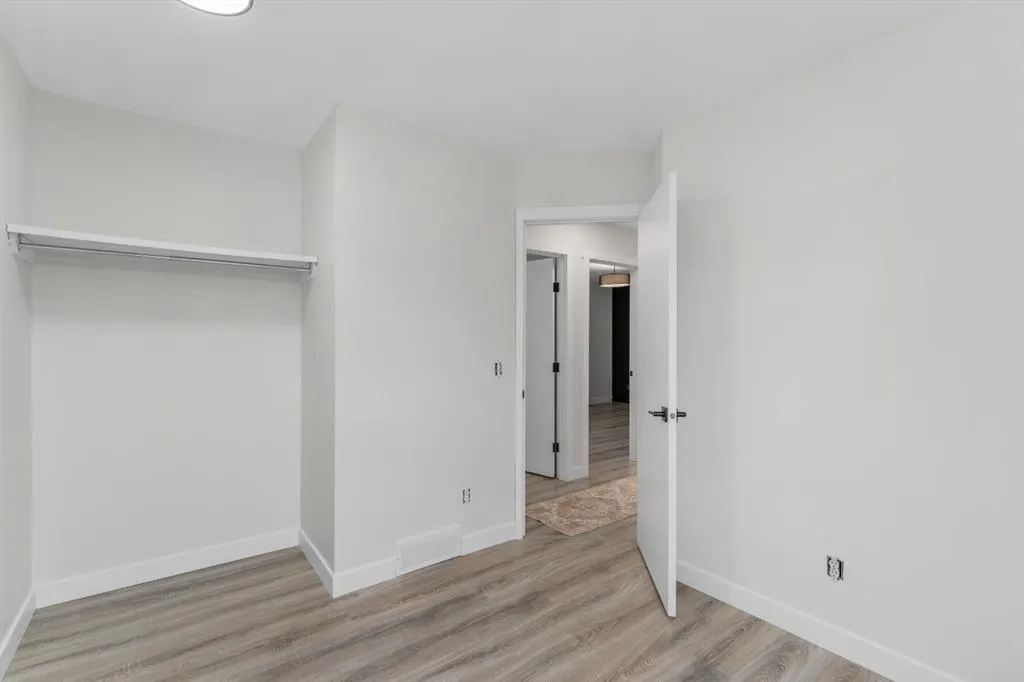 395 Millrise Drive SW