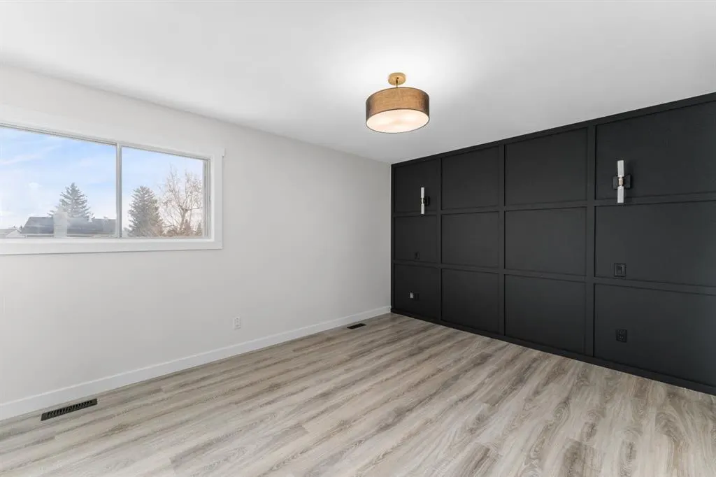 395 Millrise Drive SW