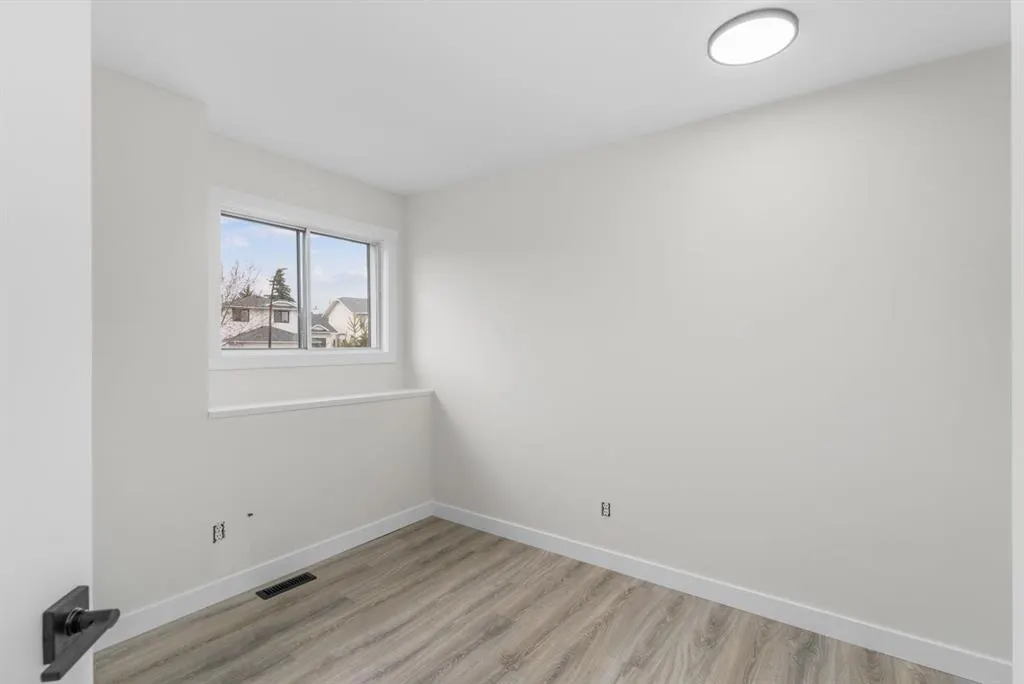 395 Millrise Drive SW