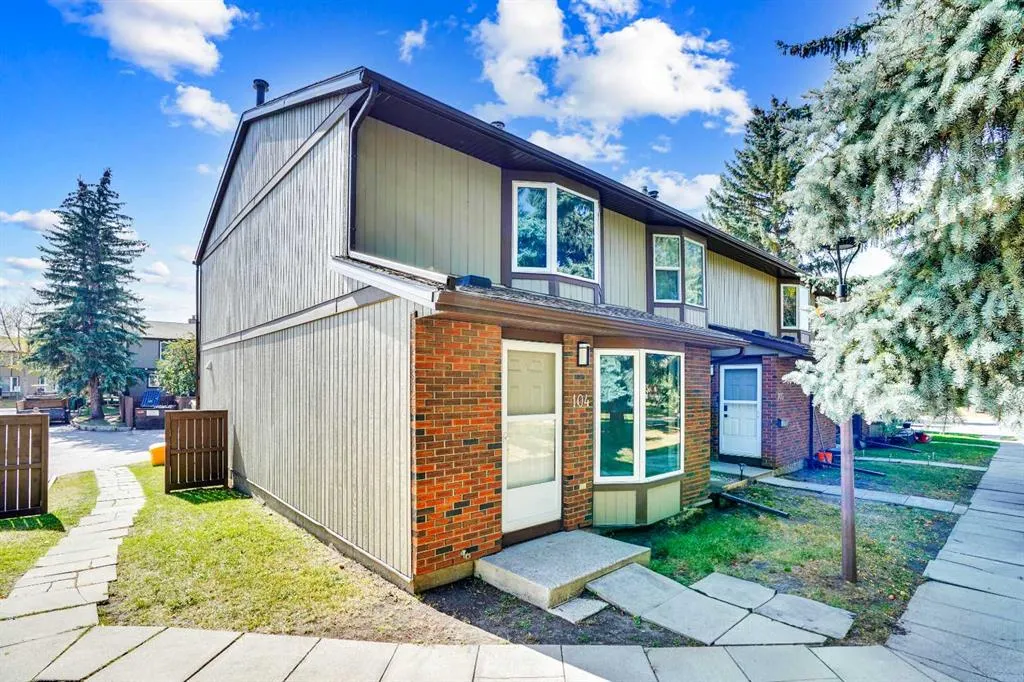 6103 Madigan Drive NE, #104