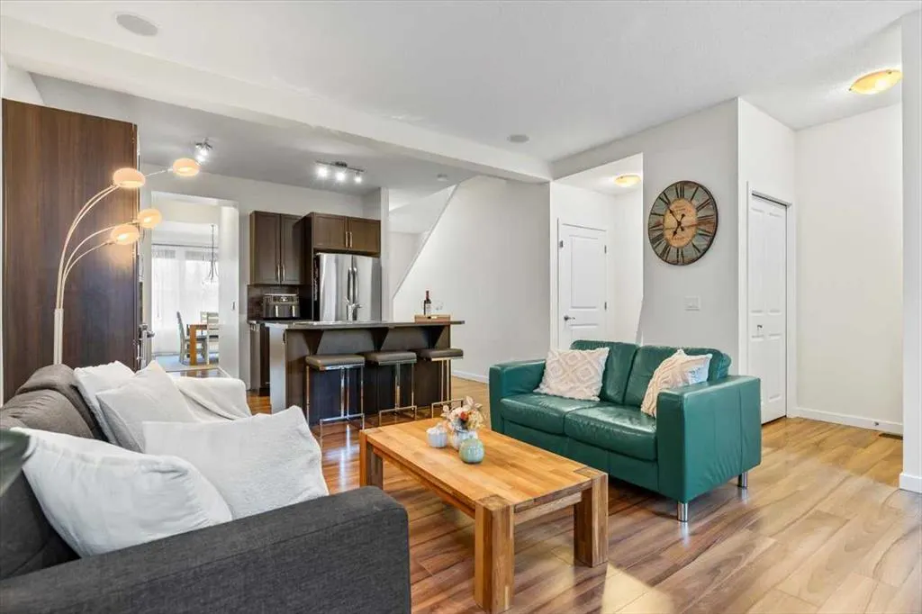 1303 New Brighton Park SE