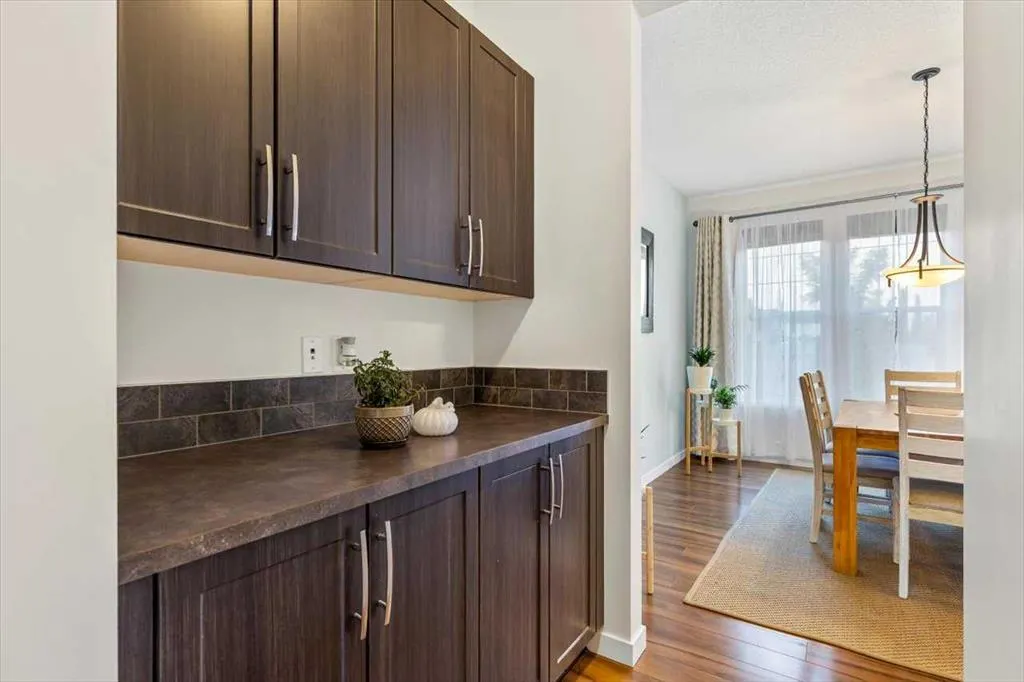 1303 New Brighton Park SE