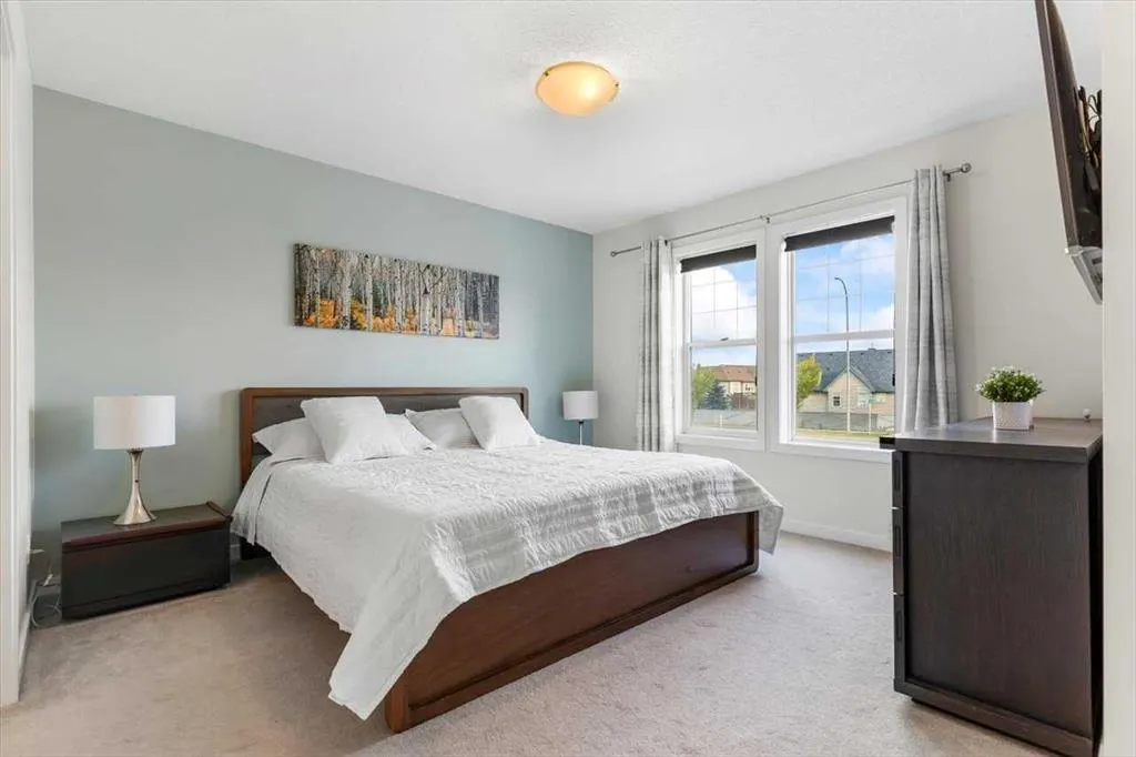 1303 New Brighton Park SE