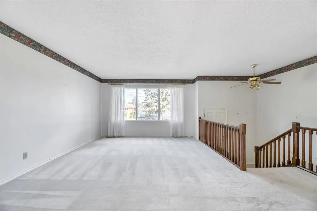 23 Brazeau Crescent SW