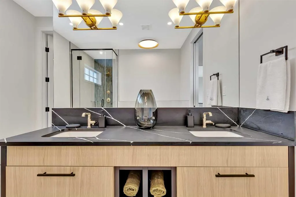 352 Normandy Drive SW