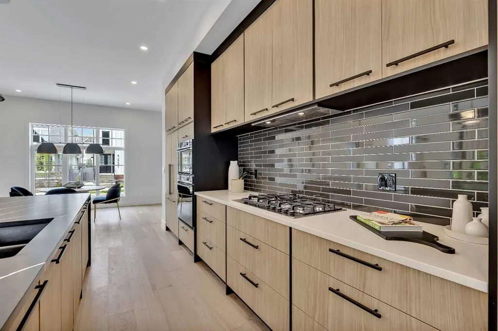 352 Normandy Drive SW