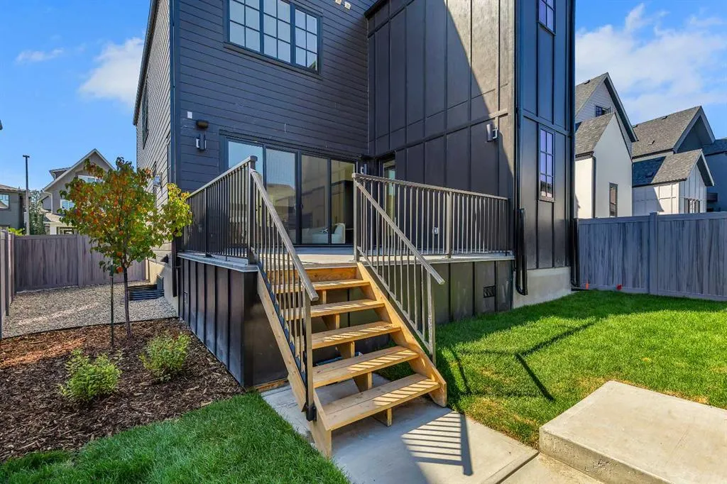 352 Normandy Drive SW