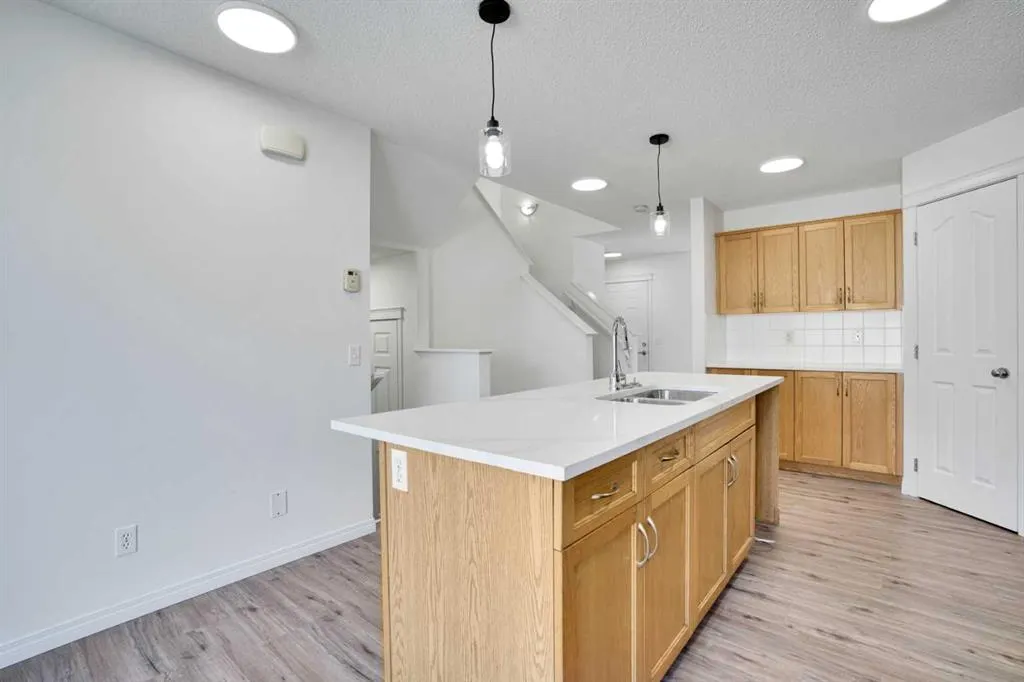 201 Copperstone Terrace SE