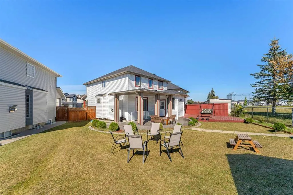 77 Taralea Green NE