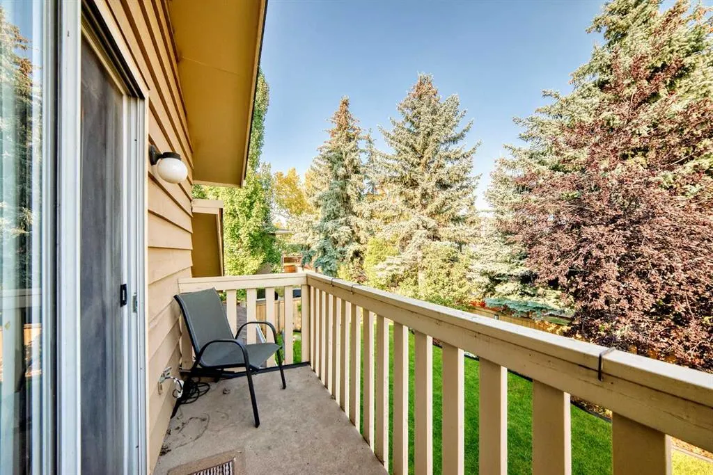28 Woodfield Court SW