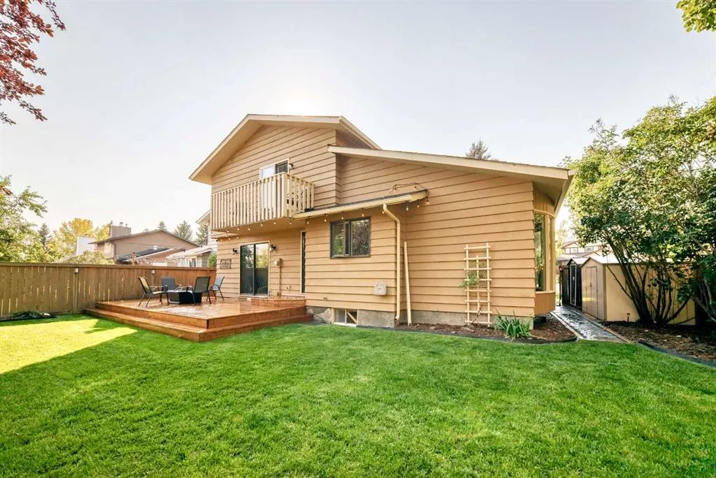 28 Woodfield Court SW