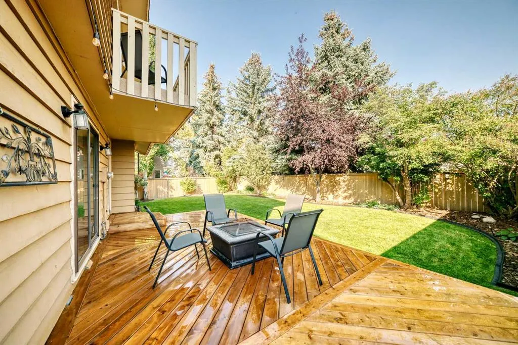 28 Woodfield Court SW