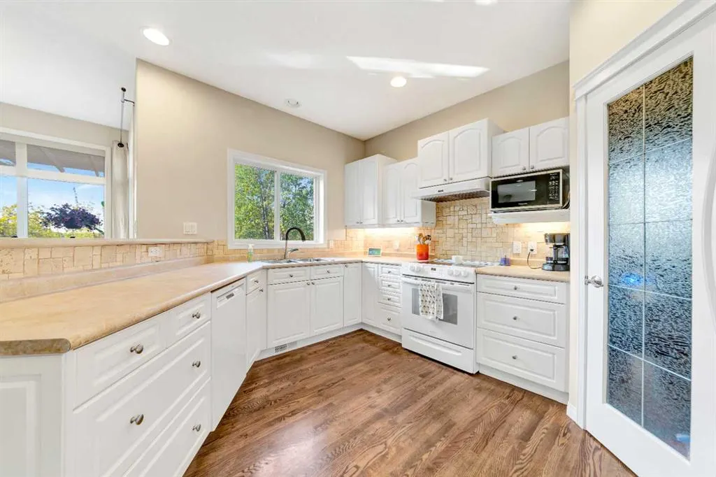 10077 TWP RD 520