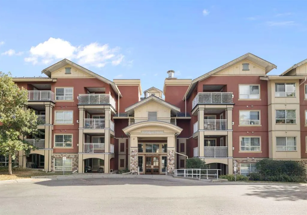 22 Richard Place SW, #141