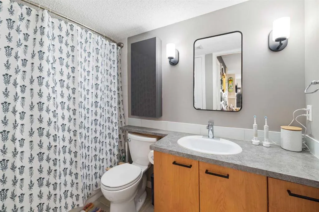 22 Richard Place SW, #141