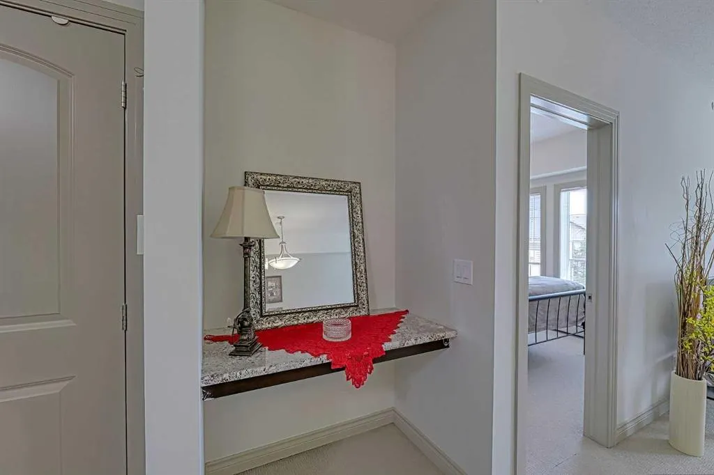 70 Royal Oak Plaza NW, #403