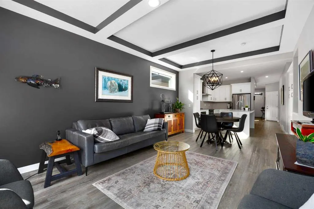 84 Riviera Court