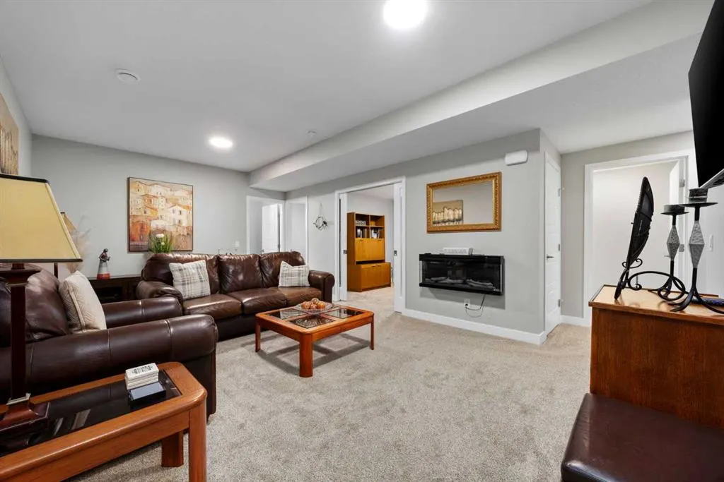 84 Riviera Court