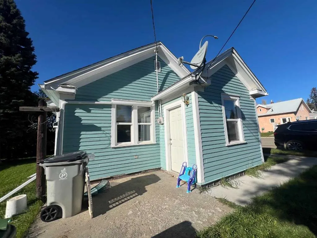 823 50 Street
