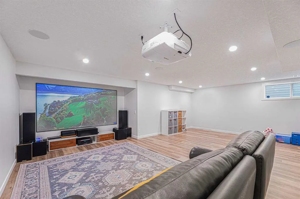 235 Tuscany Ridge View NW