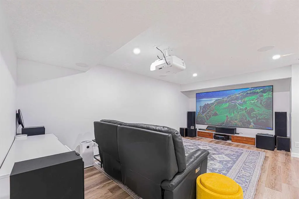 235 Tuscany Ridge View NW