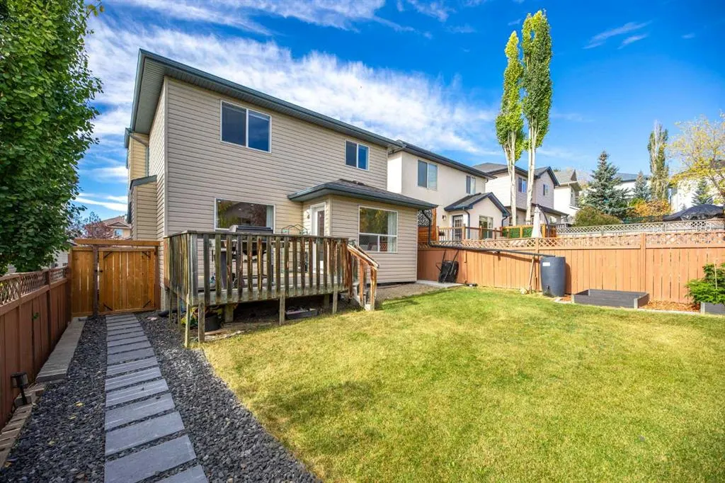235 Tuscany Ridge View NW