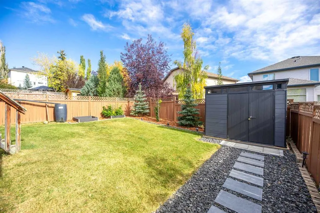 235 Tuscany Ridge View NW