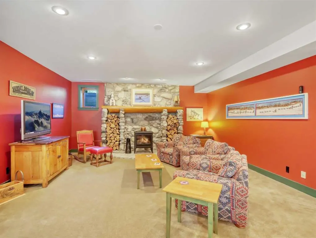 15 Canyon Road