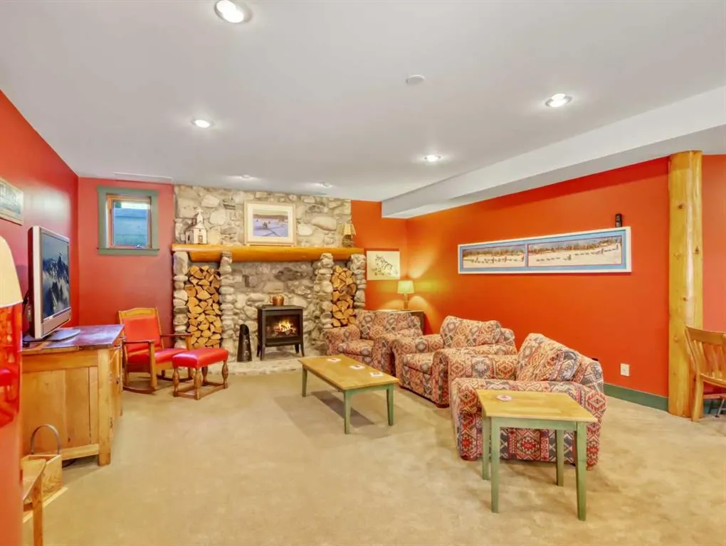 15 Canyon Road
