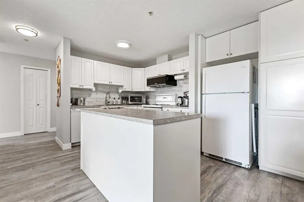 6000 Somervale Court SW, #308