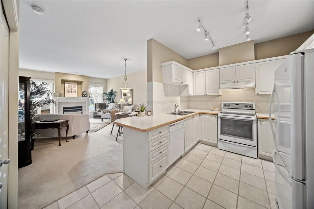 3213 Lake Fraser Court SE, ##