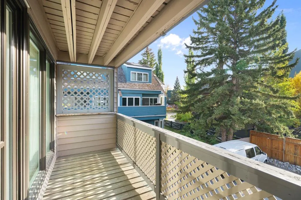 414 Squirrel Street, #202