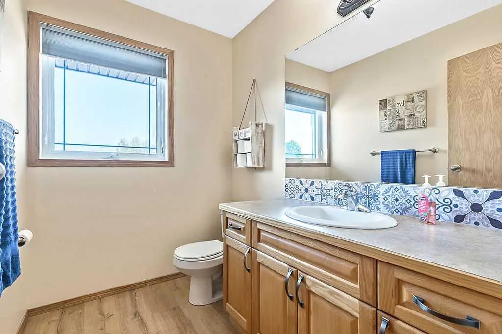 5054 274 Avenue W, #200