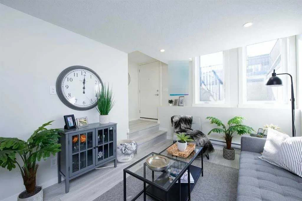 135 Mahogany Parade SE, #1104