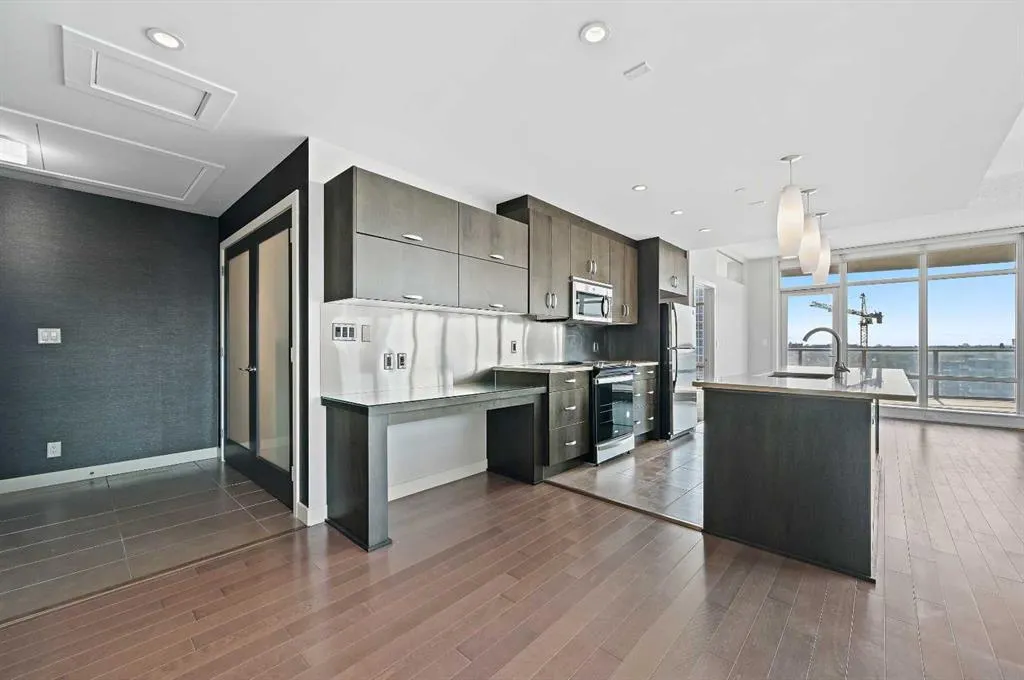 530 12 Avenue SW, #1401