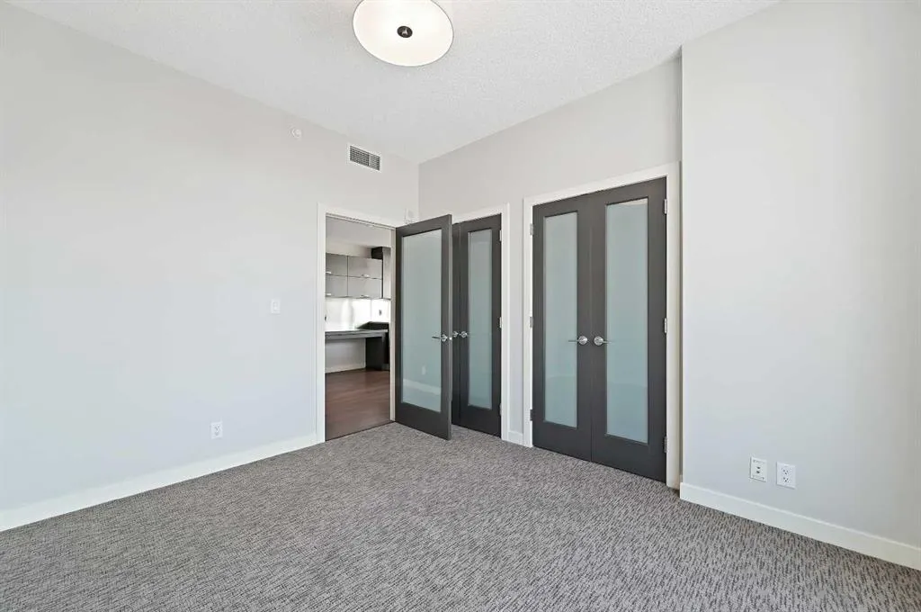 530 12 Avenue SW, #1401
