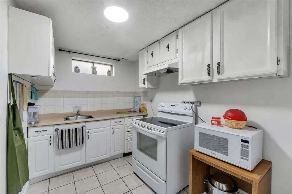 5190 Whitestone Road NE