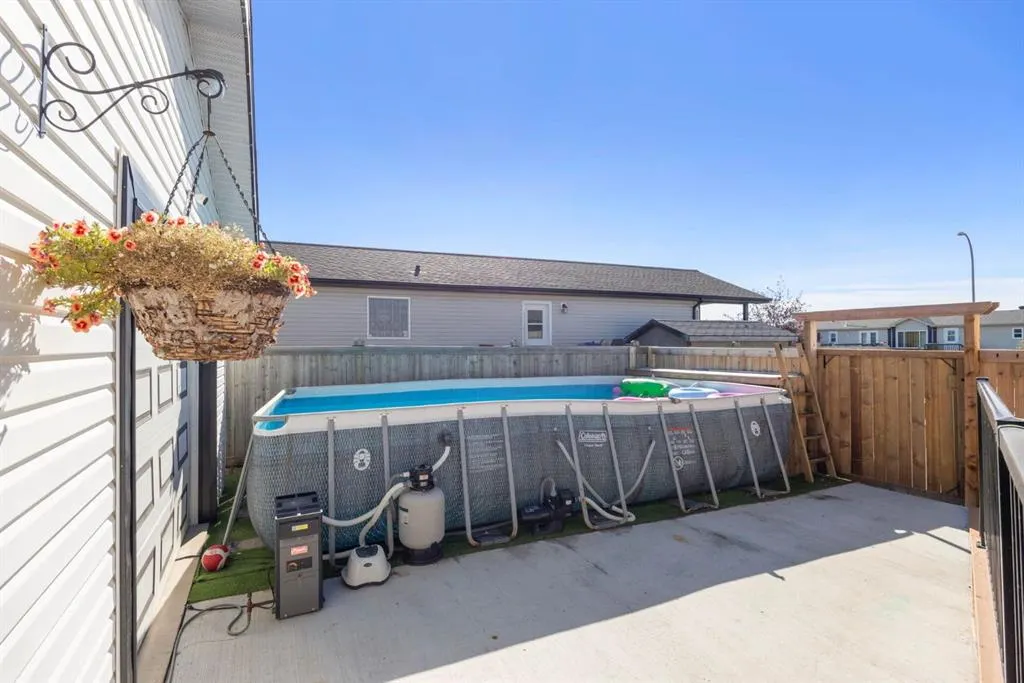 136 Sumac Crescent