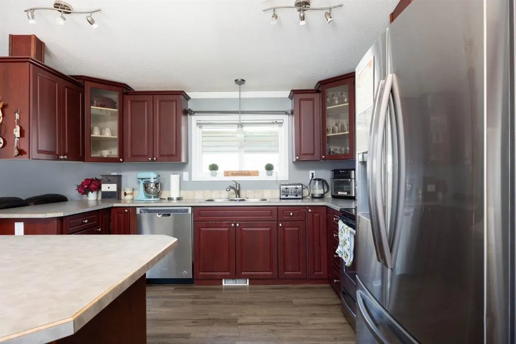 136 Sumac Crescent