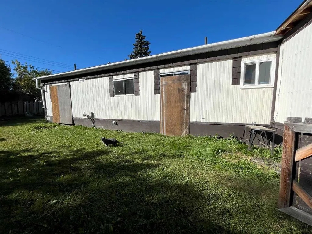 4802 54 Avenue, #15